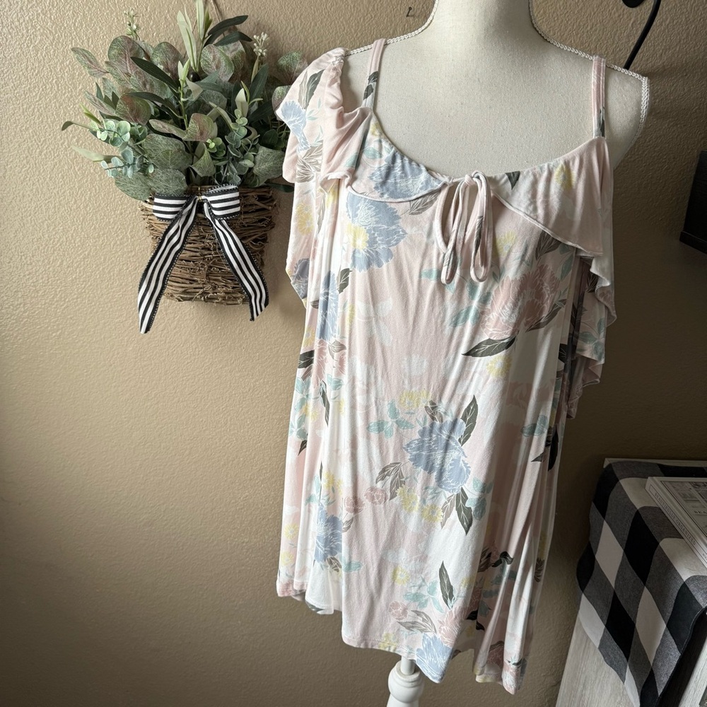 Torrid Super Soft Knit Woman’s Plus Floral Cold Shoulder Top 4X